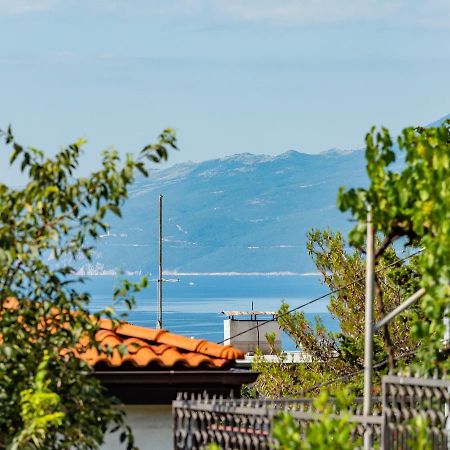 Studio Apartment "Kalina" 550 M From Sea Rijeka Exterior foto